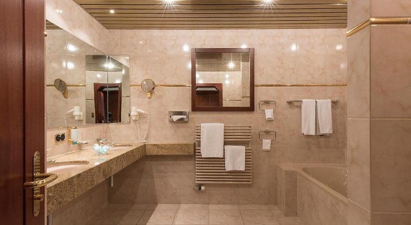 Hotel Bad Horn 4