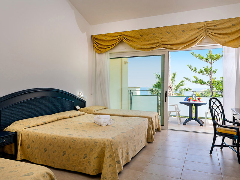 Stromboli Hotel Villaggio 3