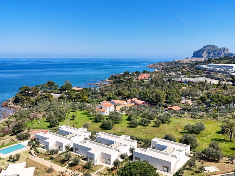 Aura Maris Beach Residence Mazzaforno 1