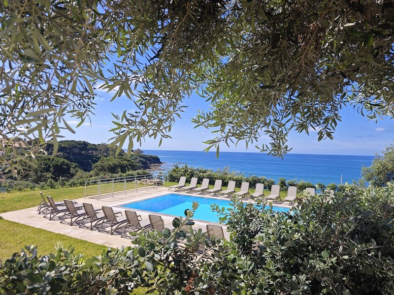 Aura Maris Beach Residence Mazzaforno 4