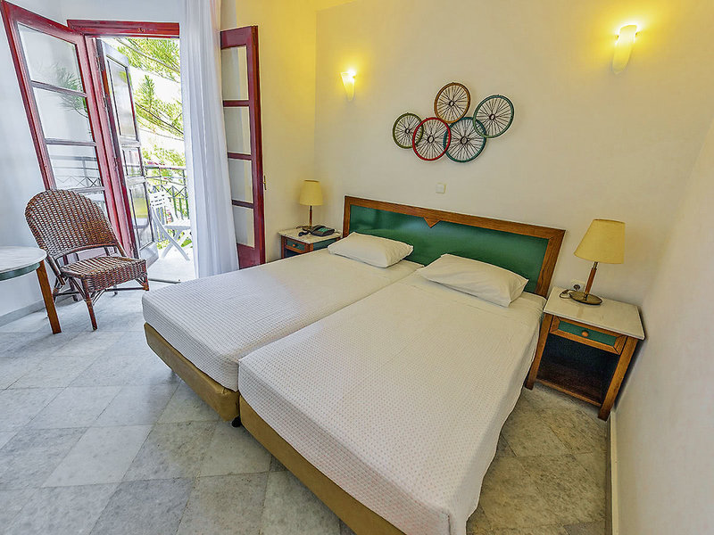 Kalidon Beach Hotel 8