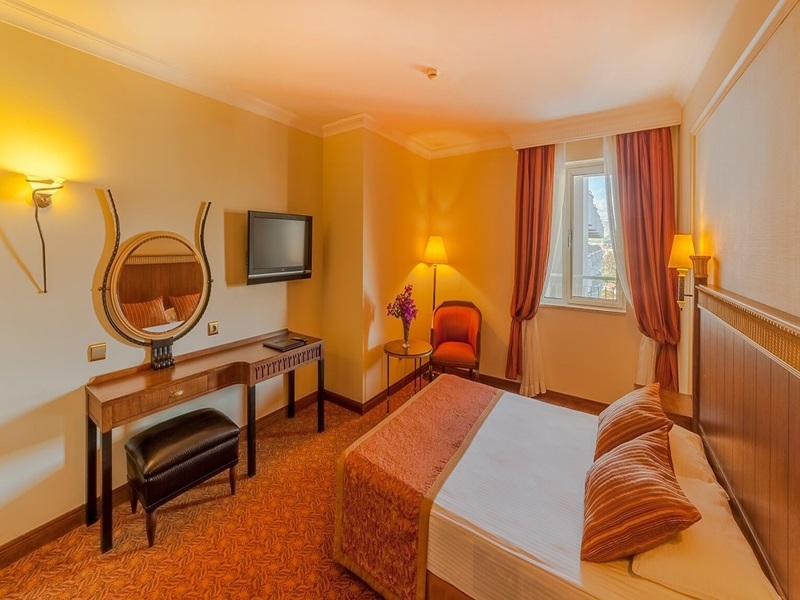 Starlight Resort Hotel 46