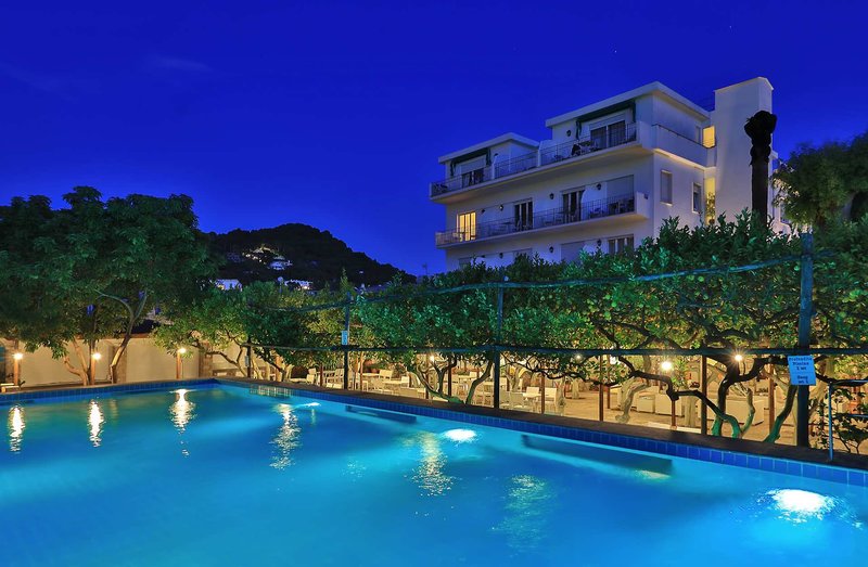 Hotel Syrene Capri 10