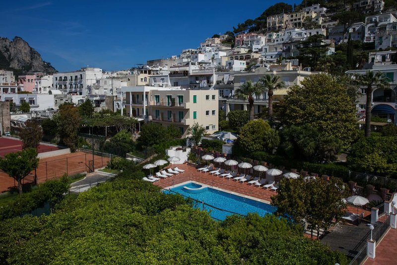 Hotel Syrene Capri 13