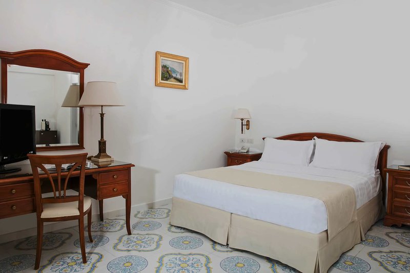 Hotel Syrene Capri 16