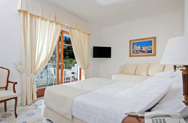 Hotel Syrene Capri 17