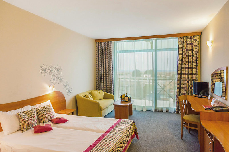 MPM Hotel Kalina Garden 23