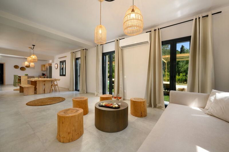 The Aeolina Collection 22 - Room Example