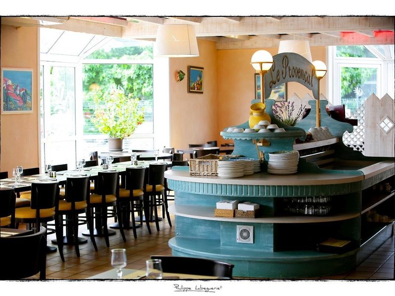 Hôtel Le Provençal Bordeaux Lac 3