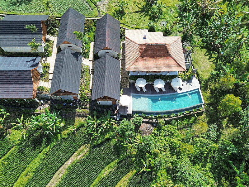 Devani Resort Sidemen