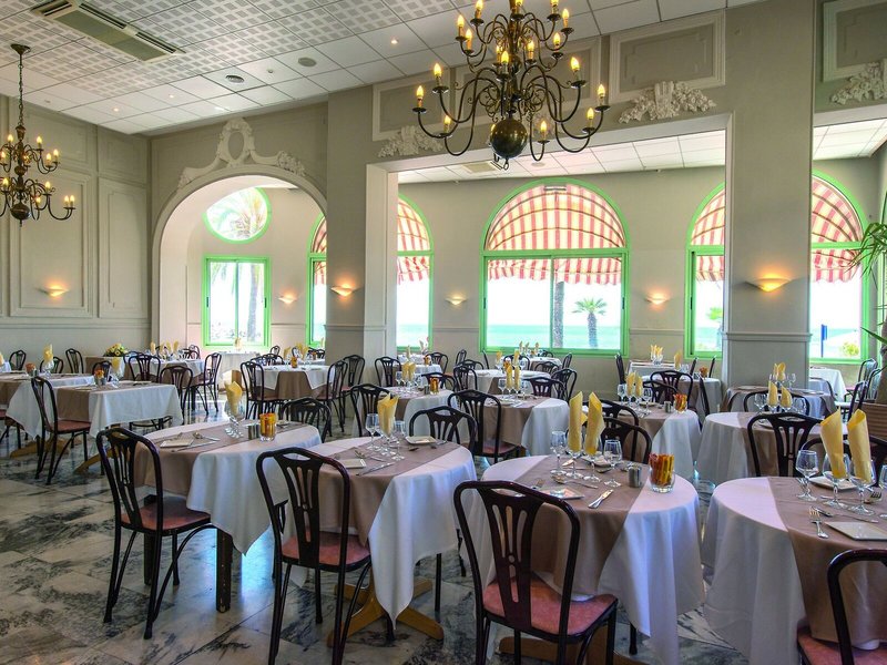 Le Balmoral 16 - Restaurant