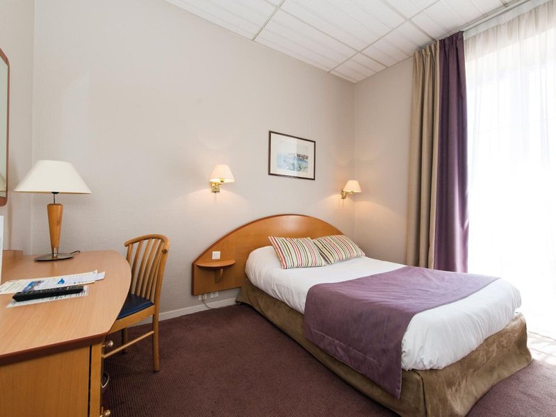 Le Balmoral 32 - Room Example