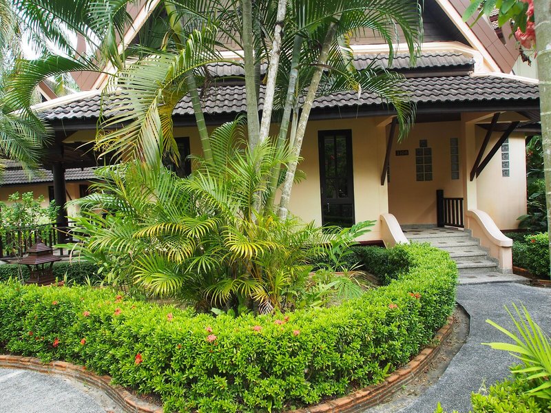 Khao Lak Palm Beach Resort 4