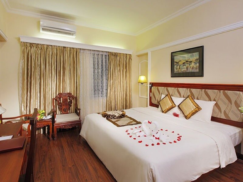 Royal Hotel Saigon 14