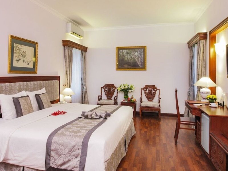 Royal Hotel Saigon 15
