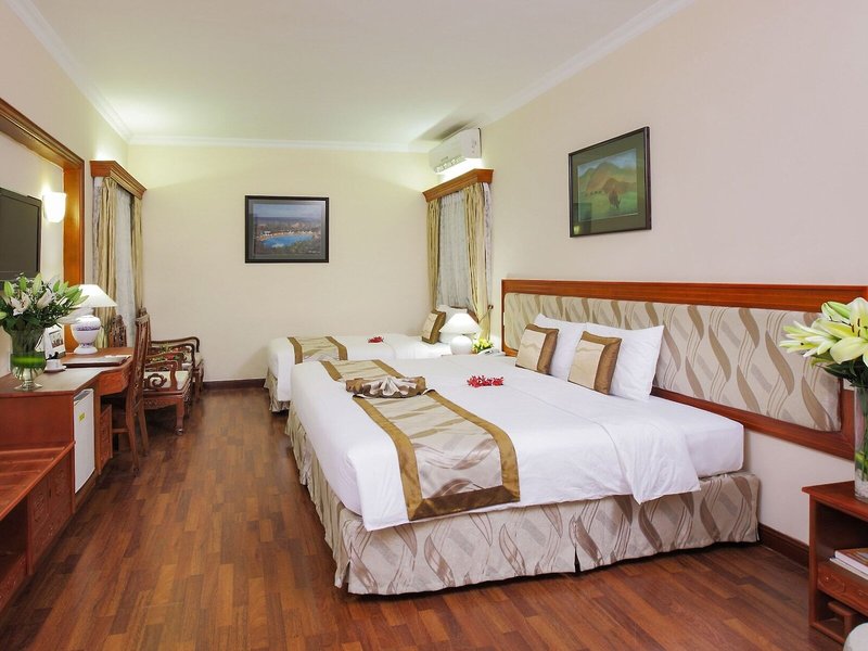 Royal Hotel Saigon 18