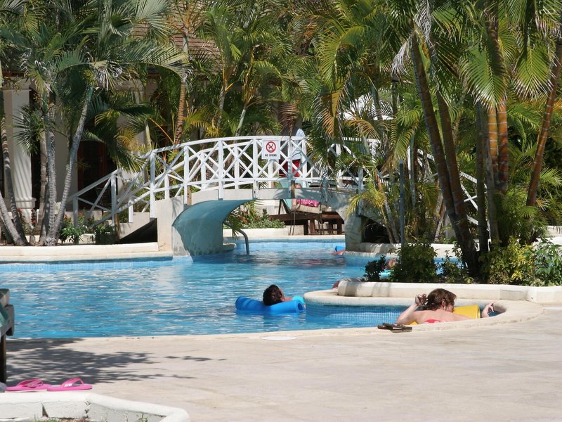 Mango Bay 13
