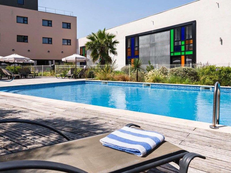 Golden Tulip Marseille Airport 7