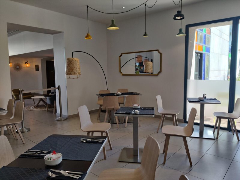 Golden Tulip Marseille Airport 27