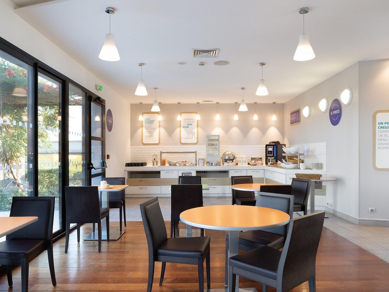 Golden Tulip Marseille Airport 35