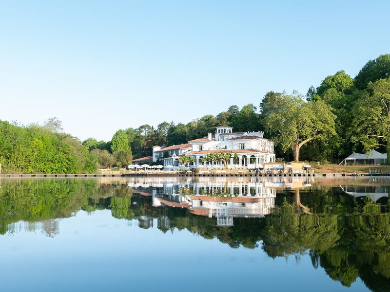 Chateau de Brindos 3