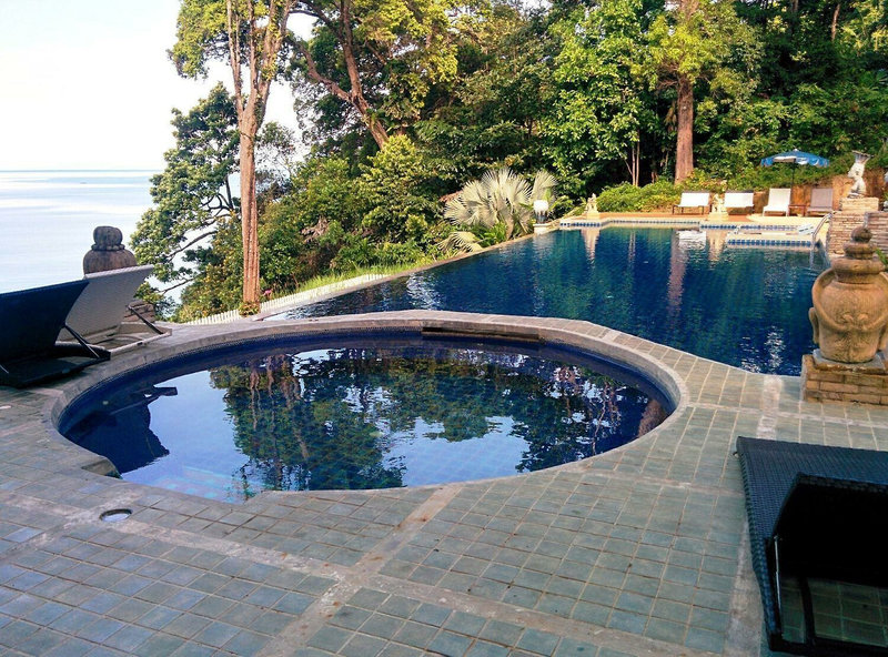 Koh Chang Cliff Beach Resort 4