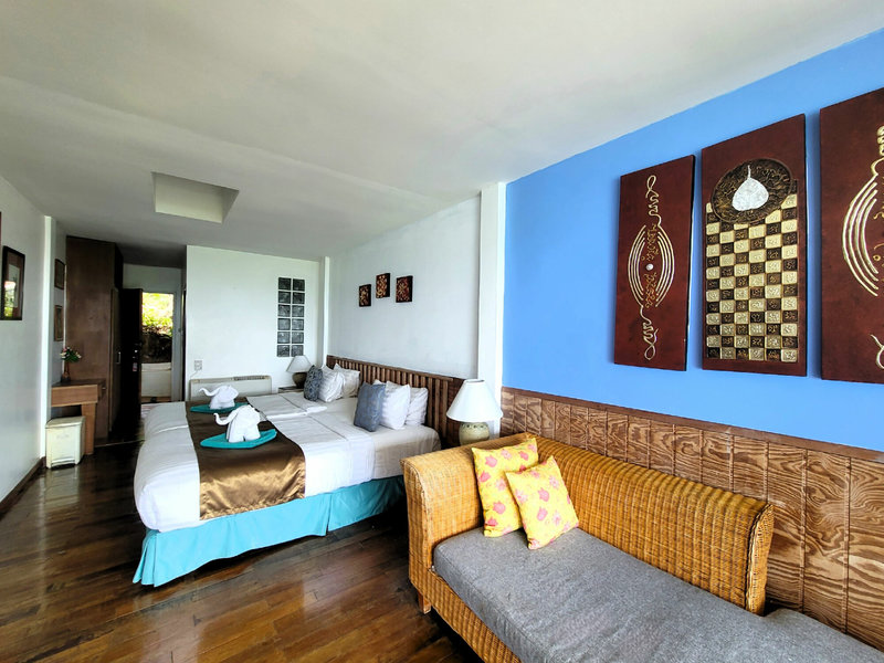 Koh Chang Cliff Beach Resort 11