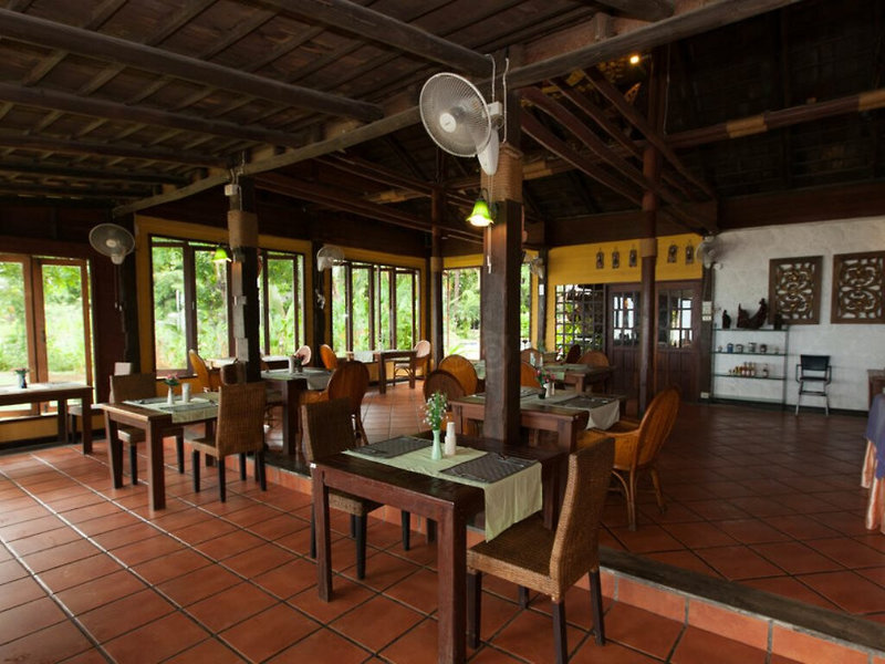 Koh Chang Cliff Beach Resort 15