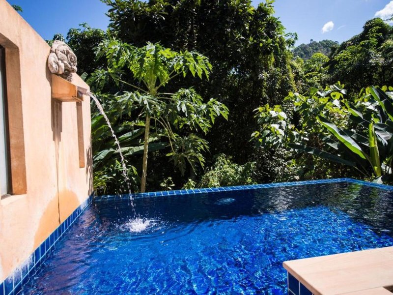 Koh Chang Cliff Beach Resort 21