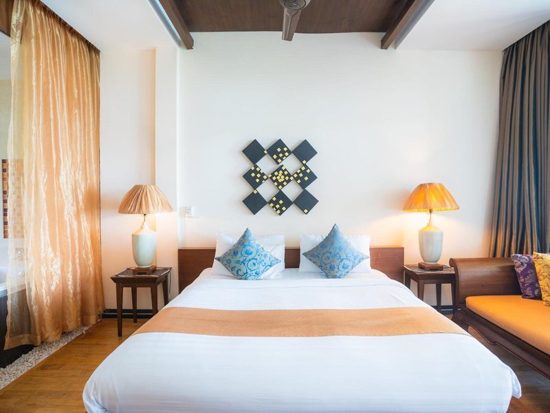 Koh Chang Cliff Beach Resort 30