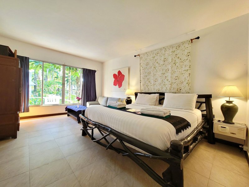 Koh Chang Cliff Beach Resort 32