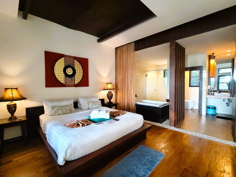 Koh Chang Cliff Beach Resort 35