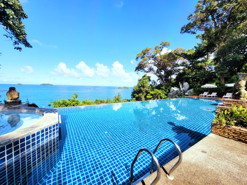 Koh Chang Cliff Beach Resort 3