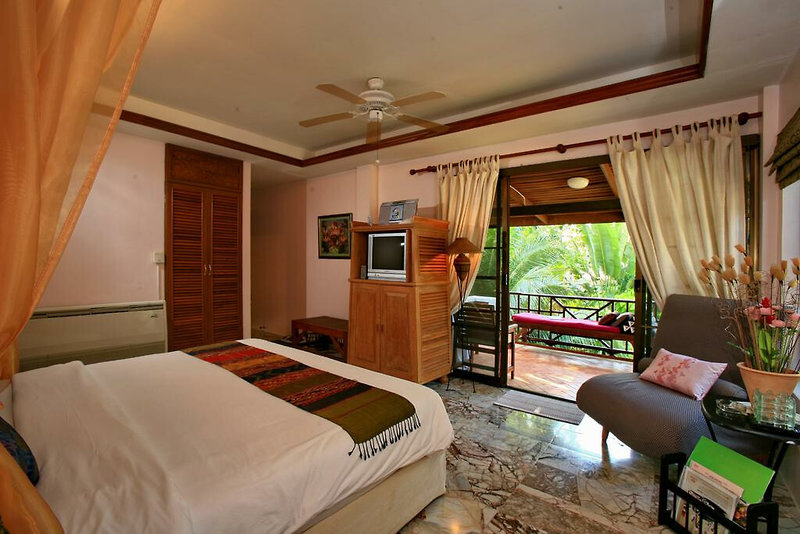 Koh Chang Cliff Beach Resort 7