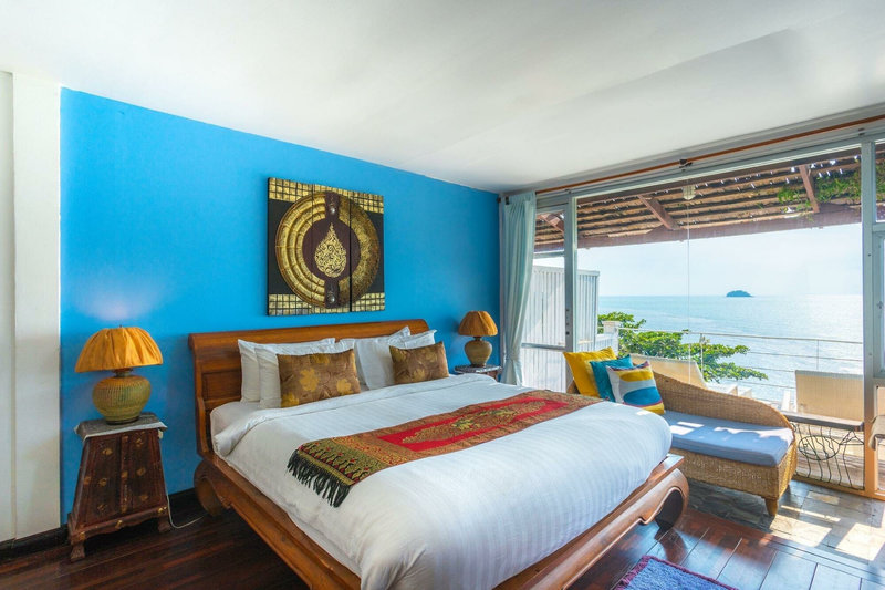 Koh Chang Cliff Beach Resort 10