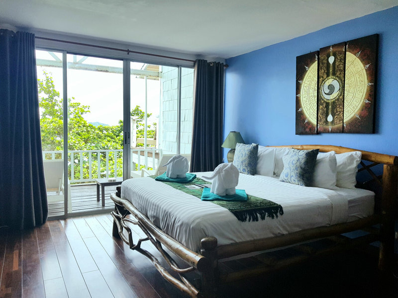 Koh Chang Cliff Beach Resort 13