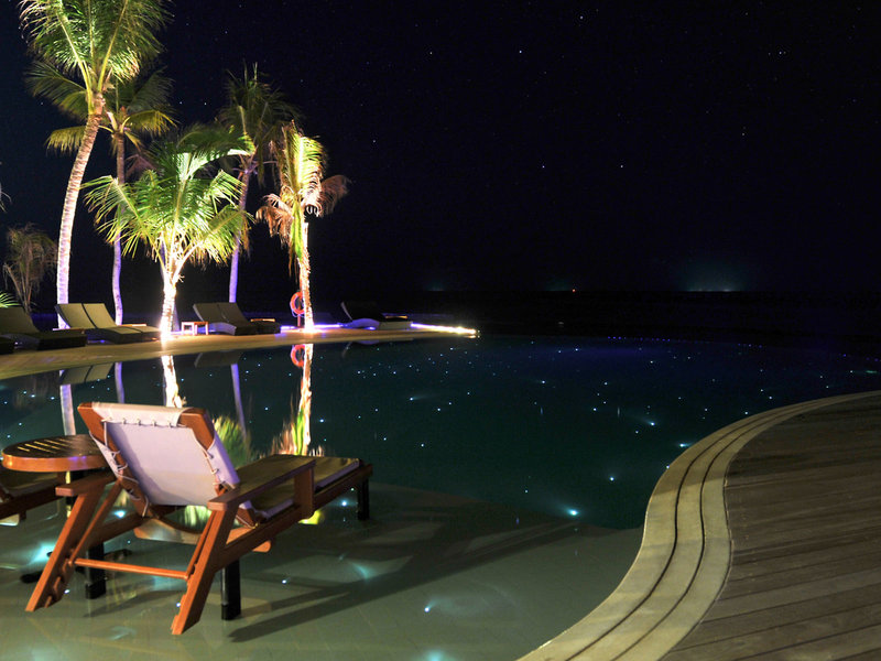 Komandoo Island Resort & Spa 13