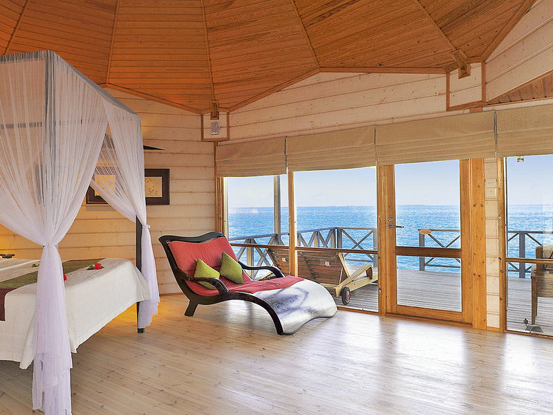 Komandoo Island Resort & Spa 6