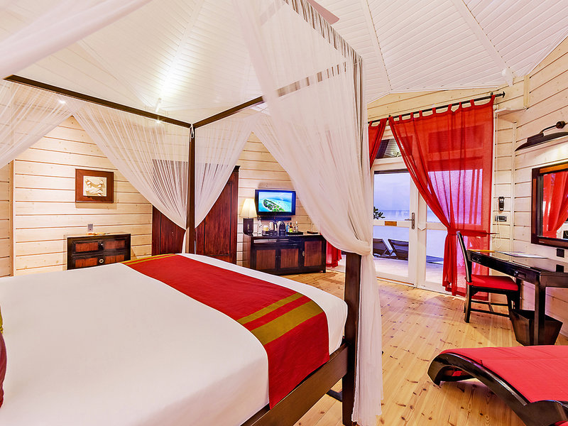 Komandoo Island Resort & Spa 8