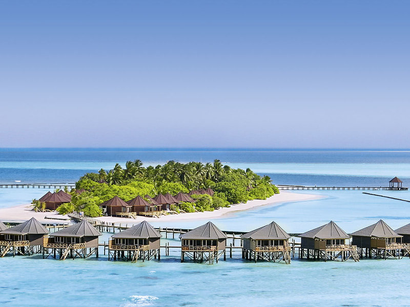 Komandoo Island Resort & Spa 13