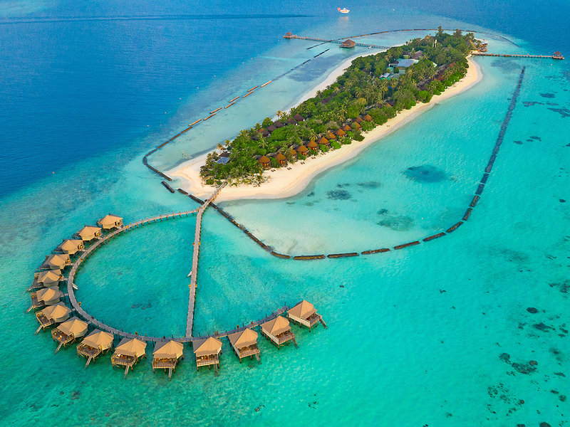 Komandoo Island Resort & Spa 11