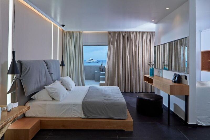 Mykonos Kosmoplaz Beach Resort Hotel 4