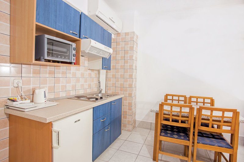 Kosta Palace 16