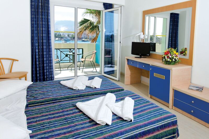 Kosta Palace City Hotel 9