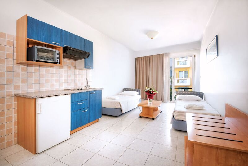 Kosta Palace City Hotel 12
