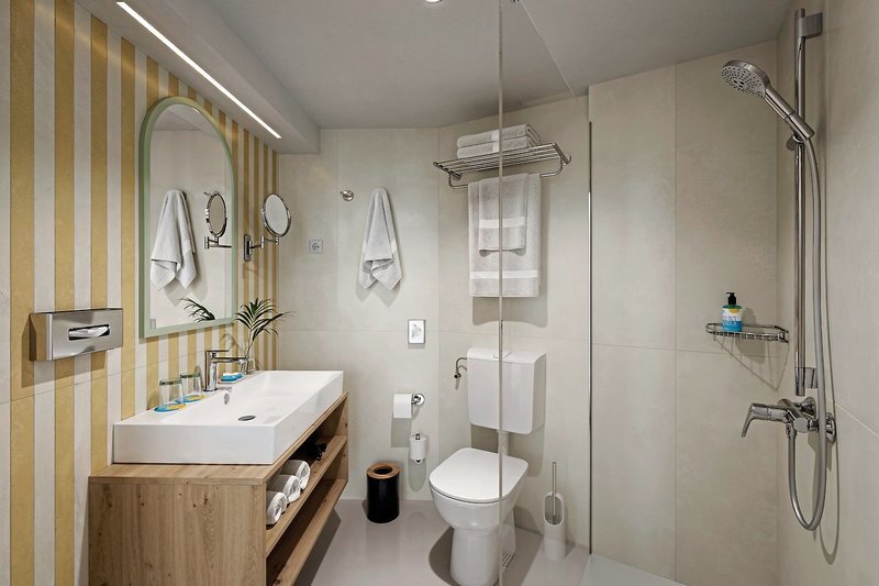 Valamar Crystal 9 - Bathroom Example