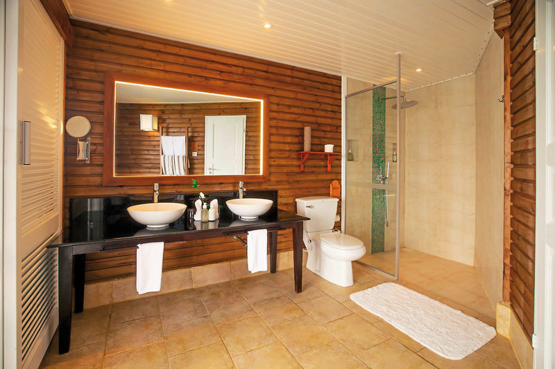 Kuredu Island Resort & Sangu Water Villas 26