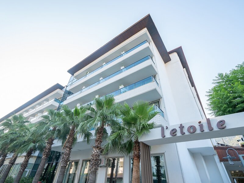 L'Etoile Beach Hotel 6