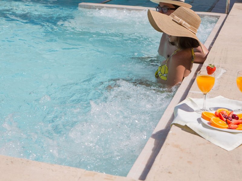 L'Hermitage Hotel & Spa 13