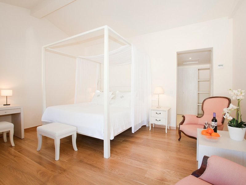 L'Hermitage Hotel & Spa 26